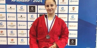 Юная темрюкская самбистка Дарья Ломако стала вице-чемпионкой Первенства ЮФО и теперь поедет «на Россию» - Газета Таманский Вестник