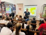 С наступающим праздником!