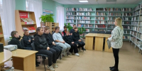 В городской библиотеке прошел просмотр документального фильма «Игры с огнем» - Темрюкское городское поселение